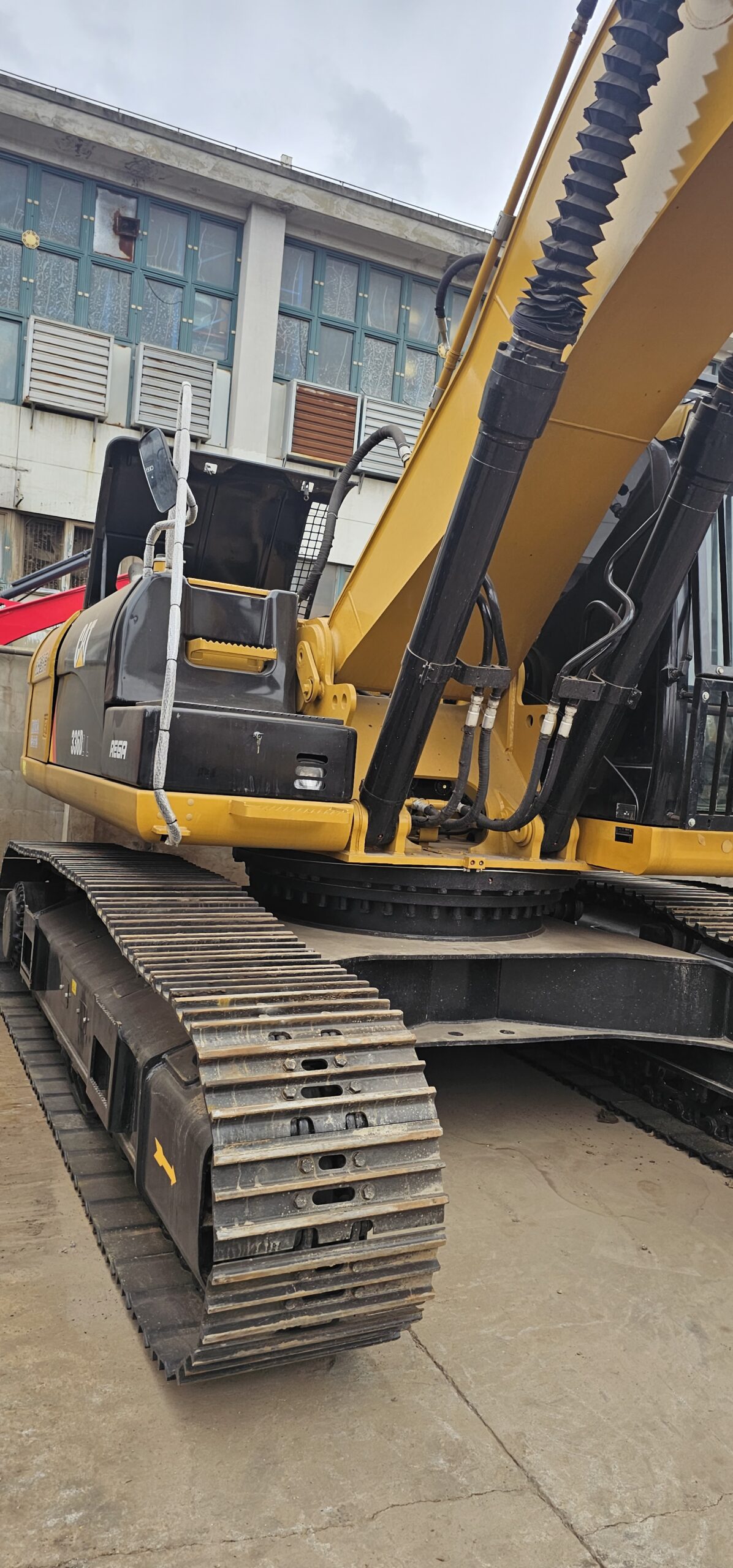 
								CAT 336D EXCAVATOR full									