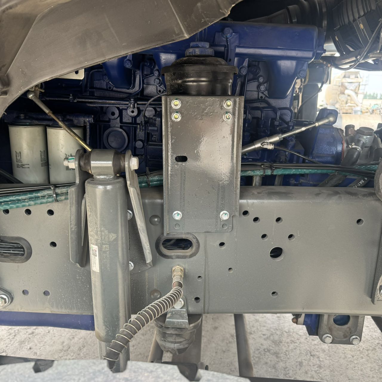 
								HOWO 6X4 Dump Truck full									