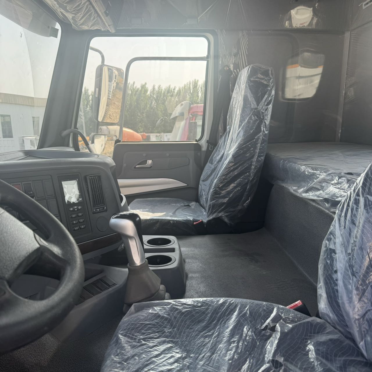 
								HOWO 6X4 Water Truck full									