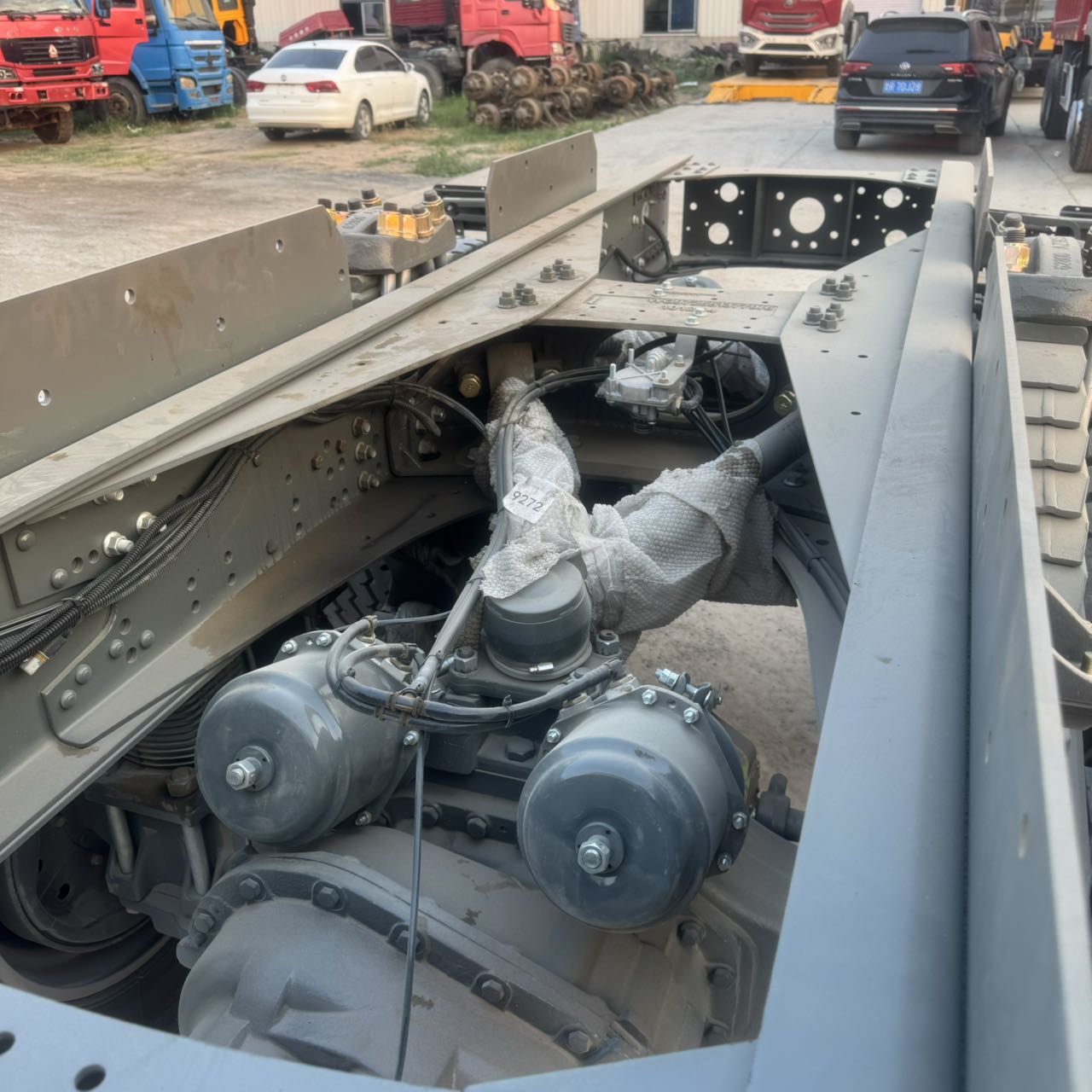 
								HOWO 6X4 Truck Head full									