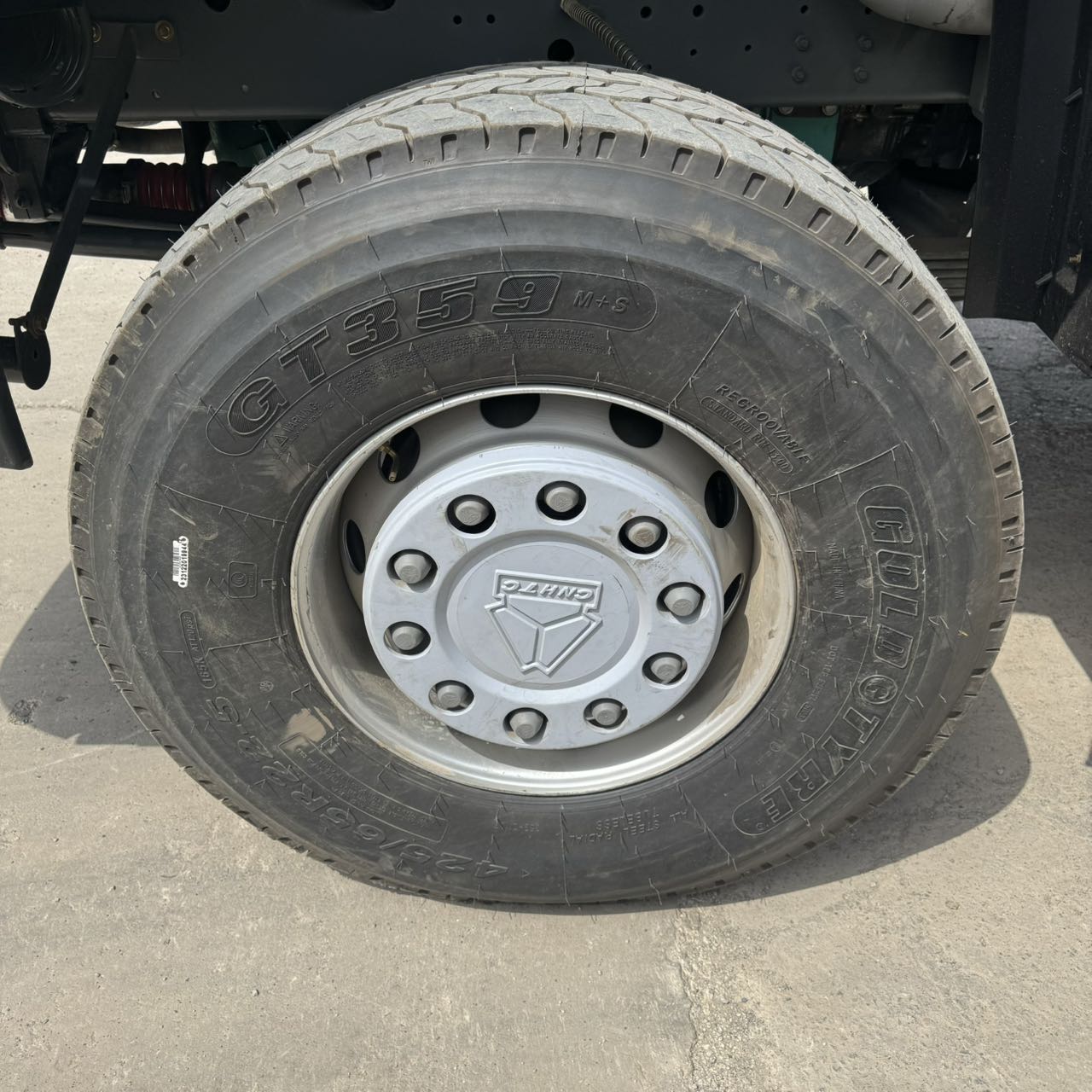 
								HOWO 6X4 Dump Truck full									