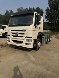 HOWO 6X4 Truck Head