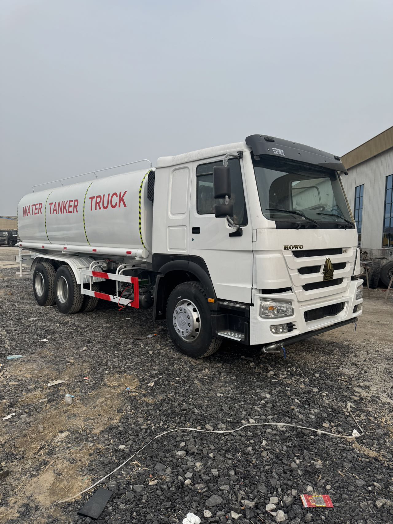 
								HOWO 6X4 Water Truck full									