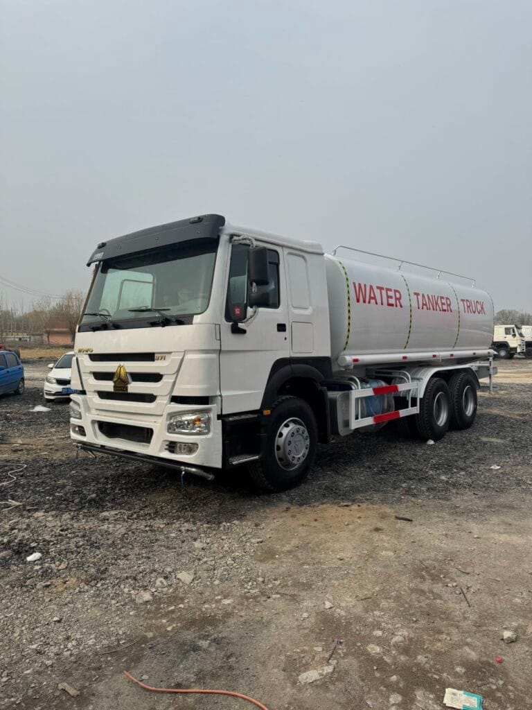 White HOWO 6x4 Water Truck 371HP