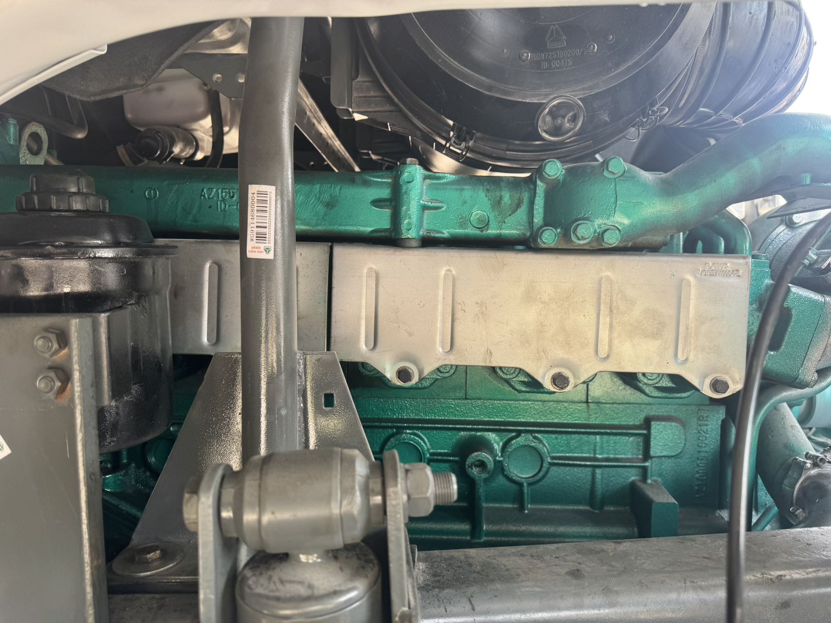 
								HOWO 6X4 Concrete Mixer full									