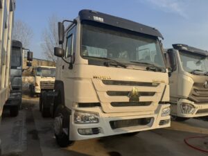 HOWO 6X4 Truck Head