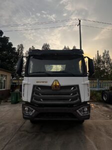 HOWO 6X4 Truck Head