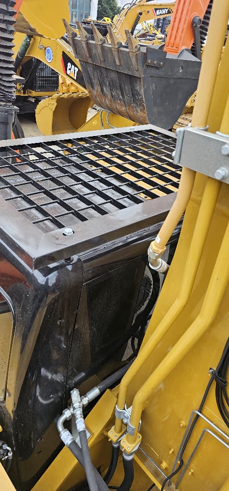 
								CAT Excavator 330D2L full									