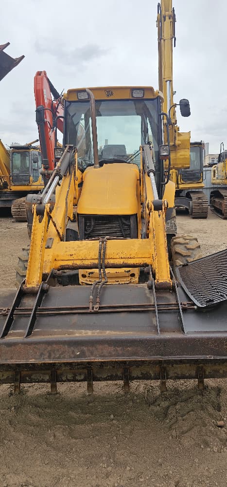 
								JCB 3CX BACKHOE full									