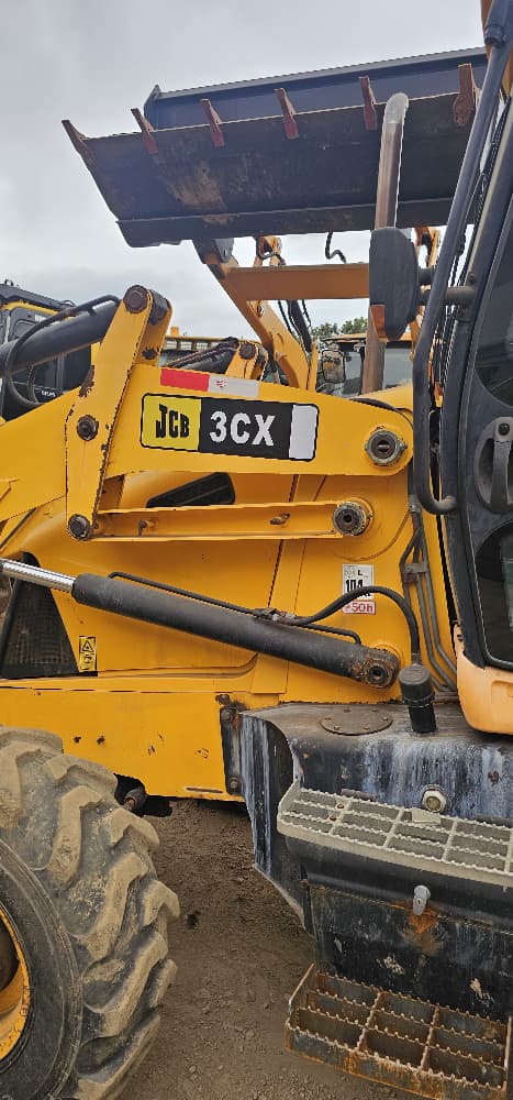 
								JCB 3CX BACKHOE full									