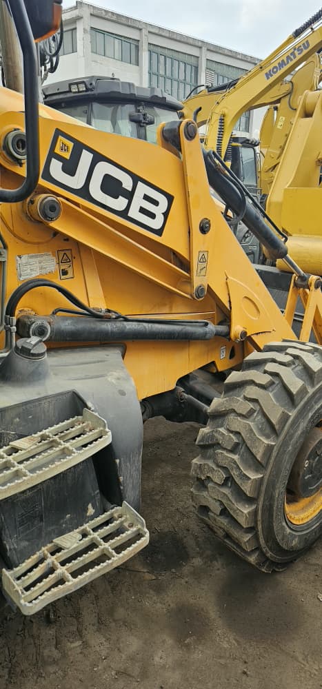 
								JCB 3CX BACKHOE full									