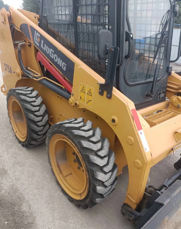 
								Liugong Skid steer full									