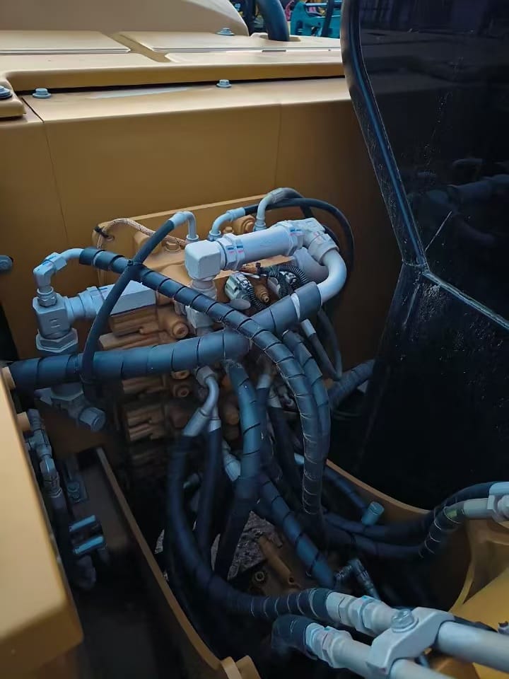 
								Cat 308 Excavator full									