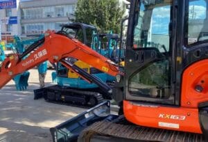 Kubota KX163
