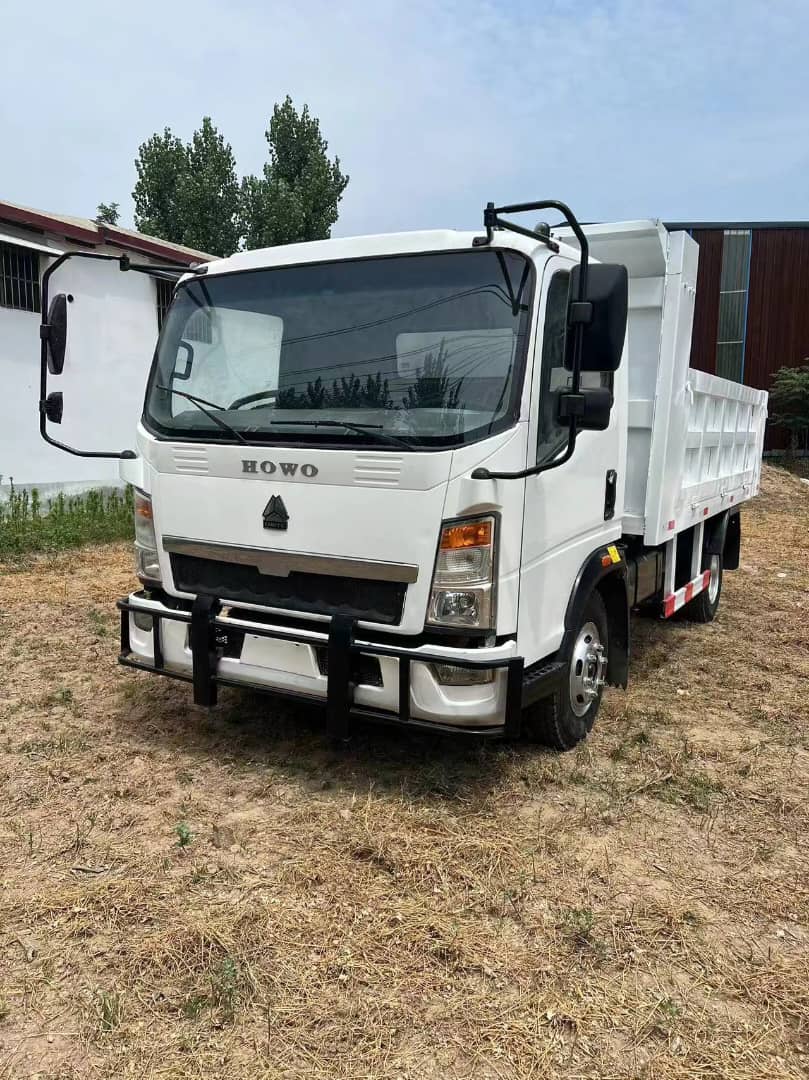 
								Howo dump truck full									