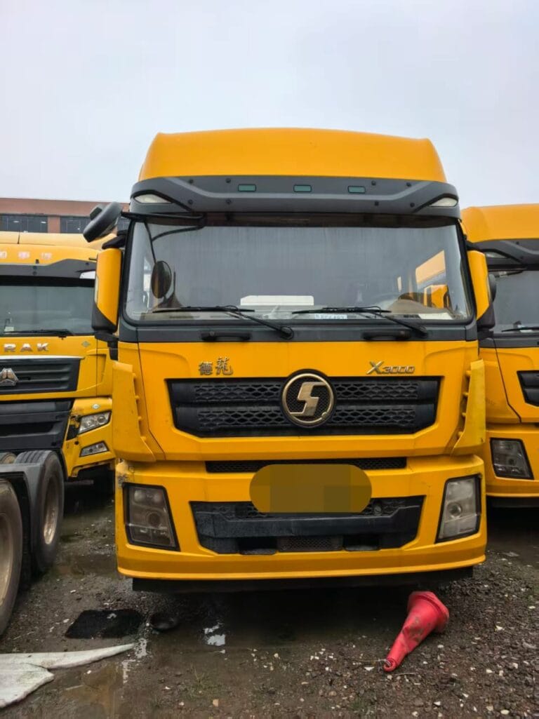 Shacman X3000 truck head