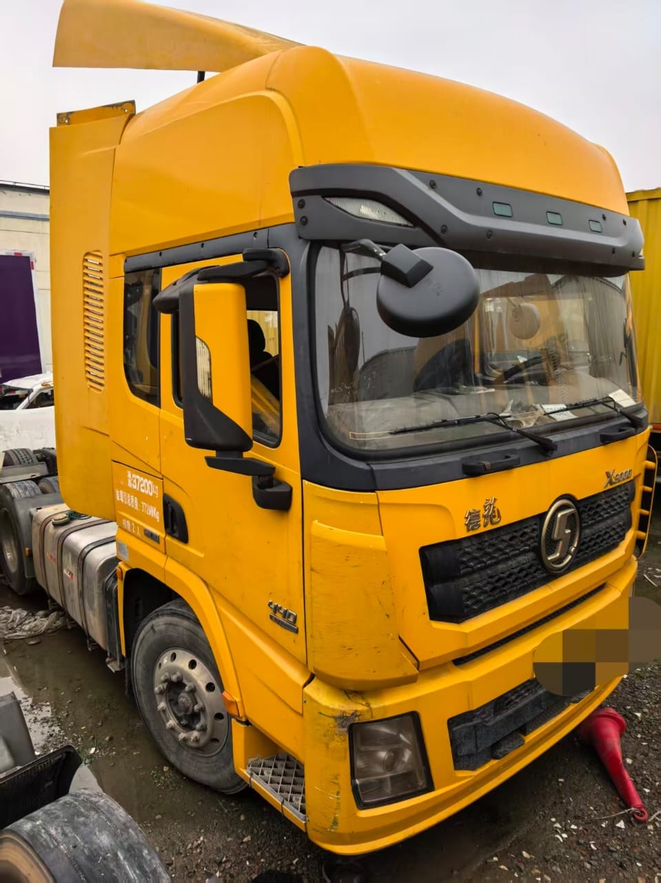 
								Shacman X3000 truck head full									