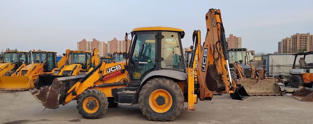 
								Jcb 3cx full									