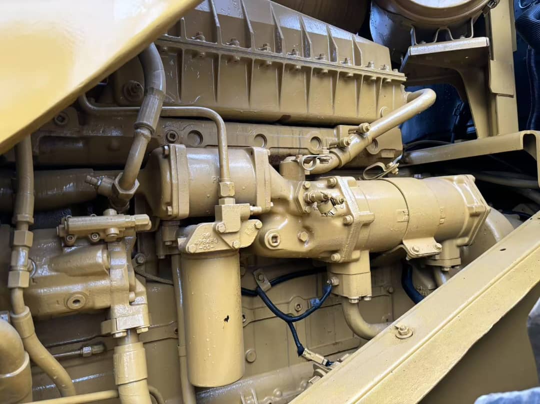 
								CAT wheel loader full									