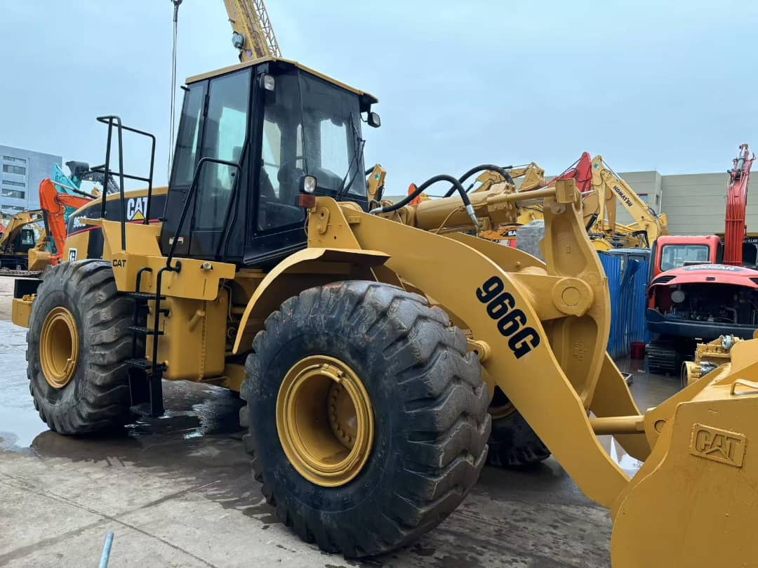 
								CAT wheel loader full									