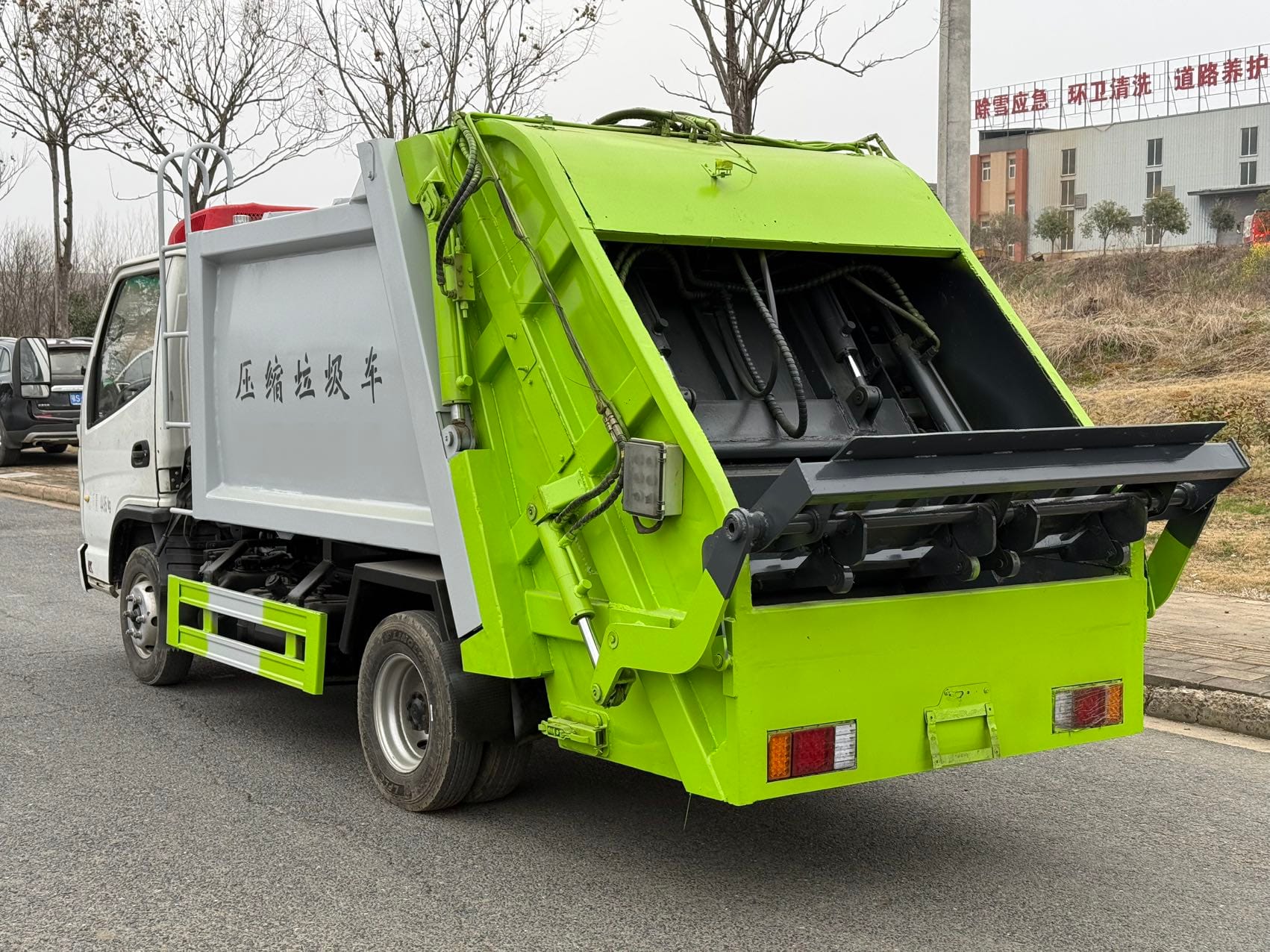 
								Kaima Blue-Plate Compressed Garbage Truck full									