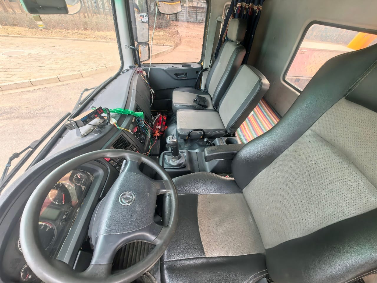 
								Dongfeng D9 wrecker full									