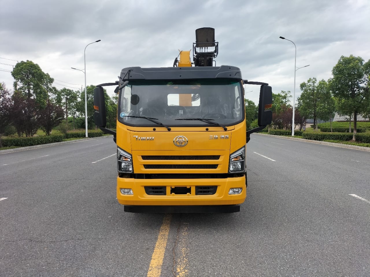 
								Three-ring Maker Clearing and Lifting Equipment full									