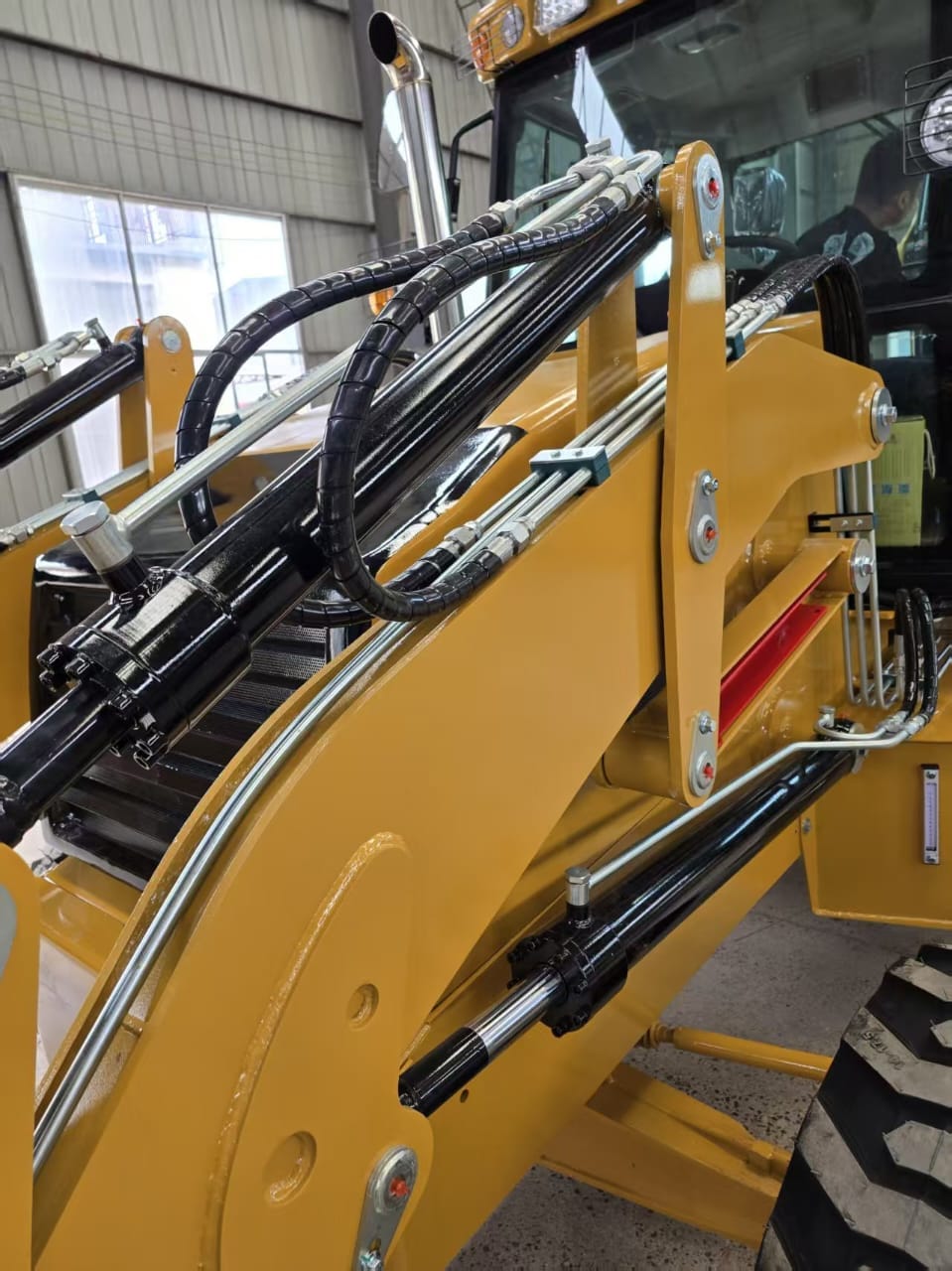 
								Backhoe full									