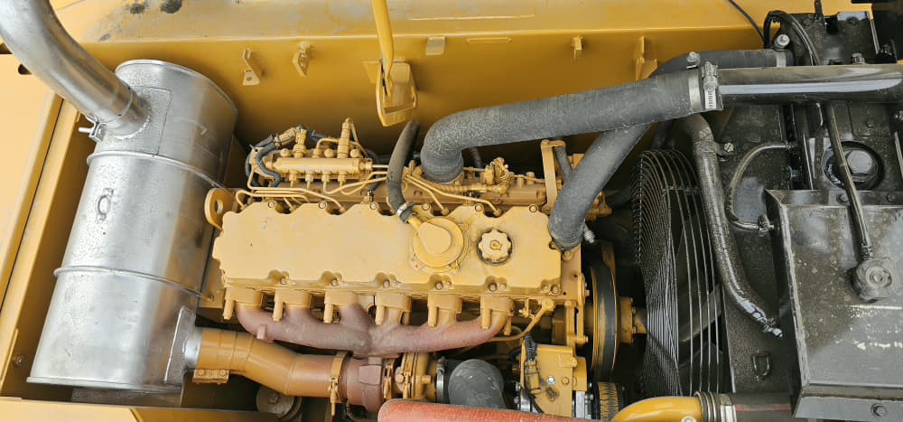 
								CAT 320D2 L full									